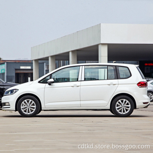 التصميم الصيني الجديد 0 كيلومتر استخدام سيارات توران MPV البنزين الفاخرة سيارات سيارات الدفع الرباعي عالية السرعة للبالغين الصين سيارة فولكس فاجن لأفضل بيع